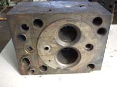 Cylinder Cover for Delivery Valve for Compressor right-hand side